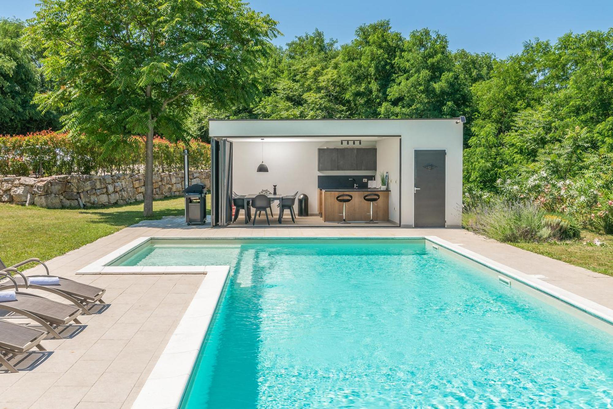 Villas Martincici With Large Pool Grožnjan Kültér fotó