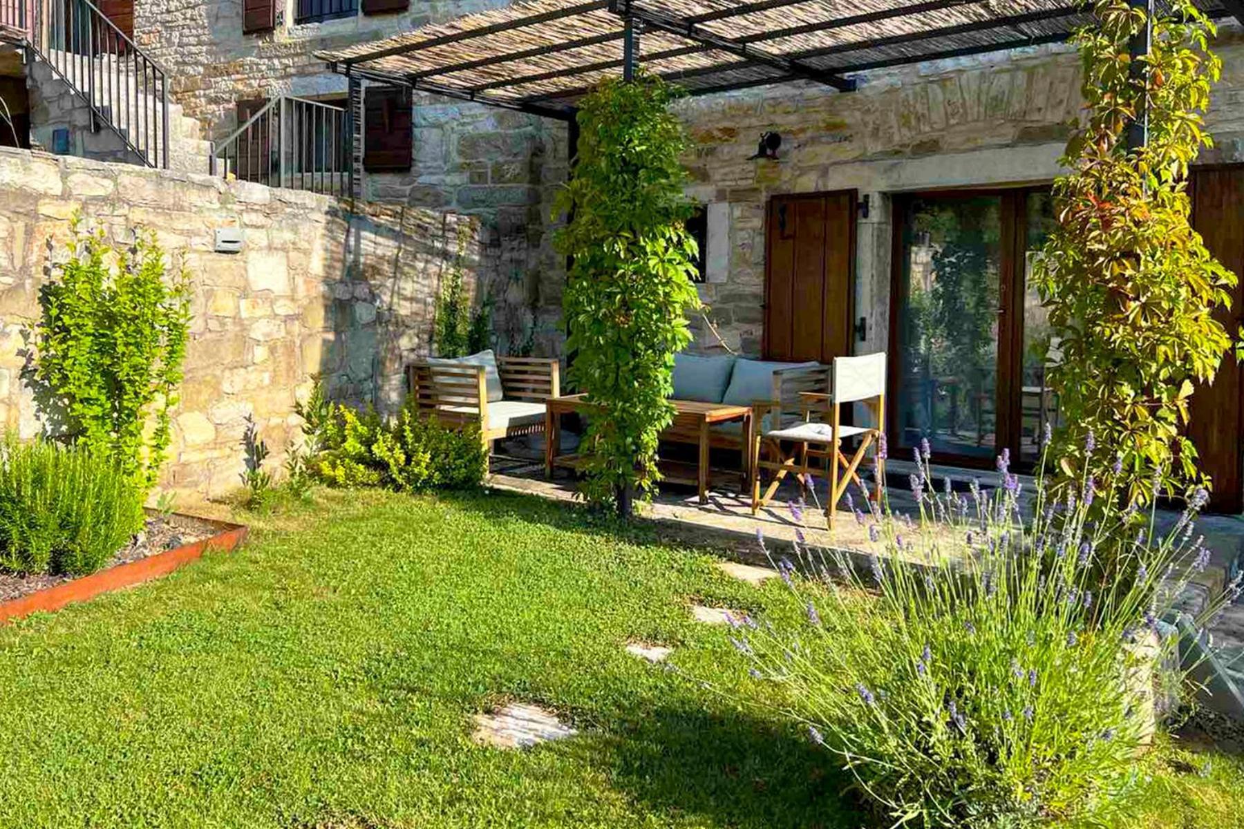 Villas Martincici With Large Pool Grožnjan Kültér fotó